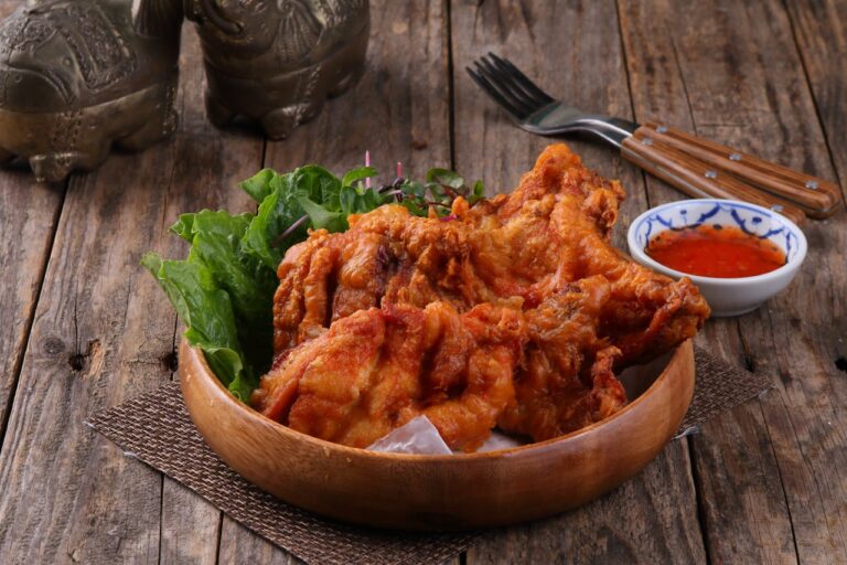 Półmisek ze smażonym mięsem